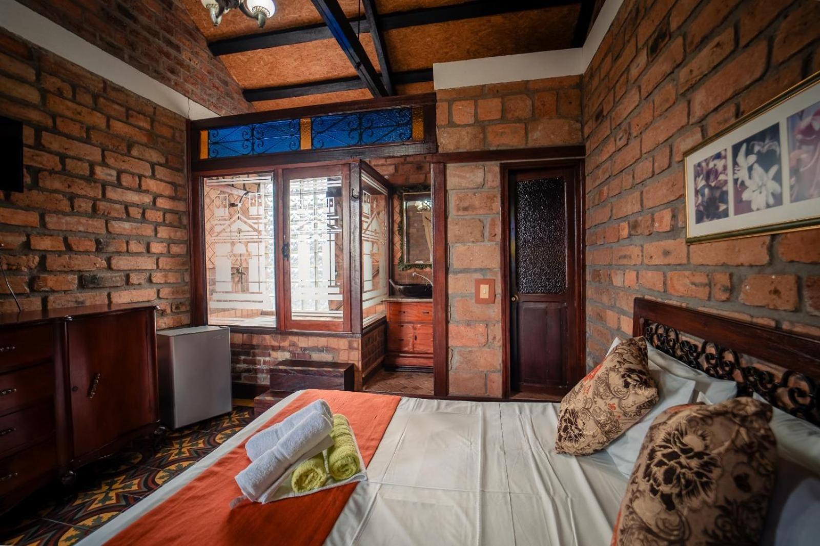 Hosteria De La Plaza Menor Santa Fe de Antioquia Exteriör bild