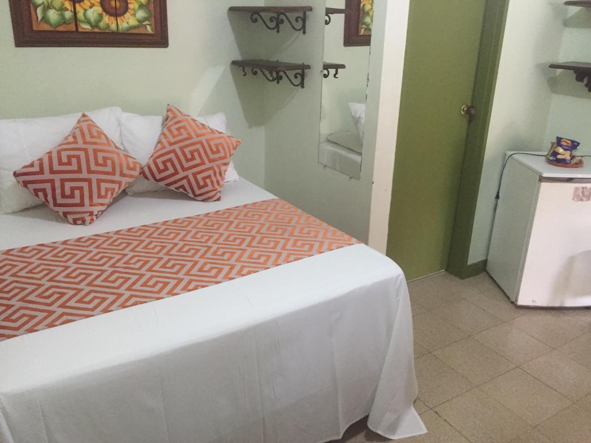 Hosteria De La Plaza Menor Santa Fe de Antioquia Exteriör bild